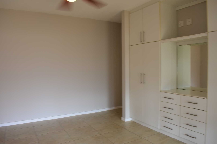 4 Bedroom Property for Sale in Beacon Bay Eastern Cape